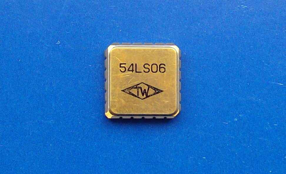 871�SRS-232、RS-422、RS-485系列接口�a品